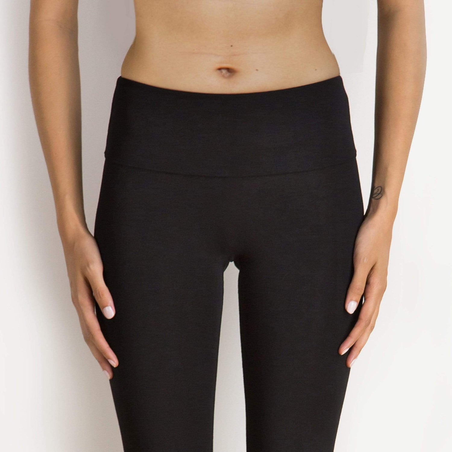 Not just <i>any</i> highwaisted black legging