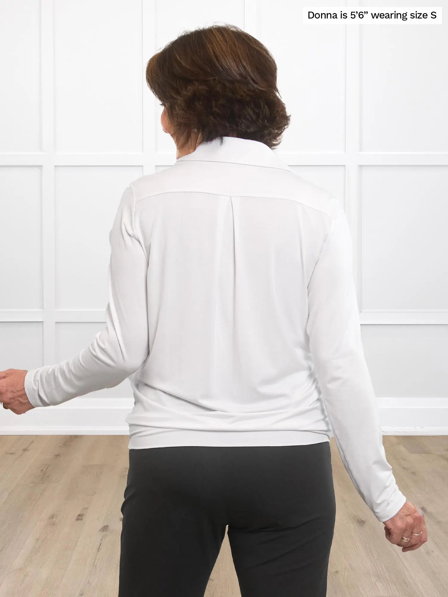 Miik founder Donna (5’6”, small) standing with her back towards the camera showing the back of Miik&