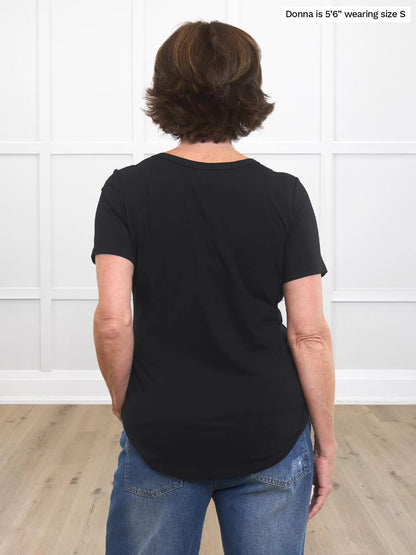 Miik founder Donna (5’6”, small) showing the back of Miik&