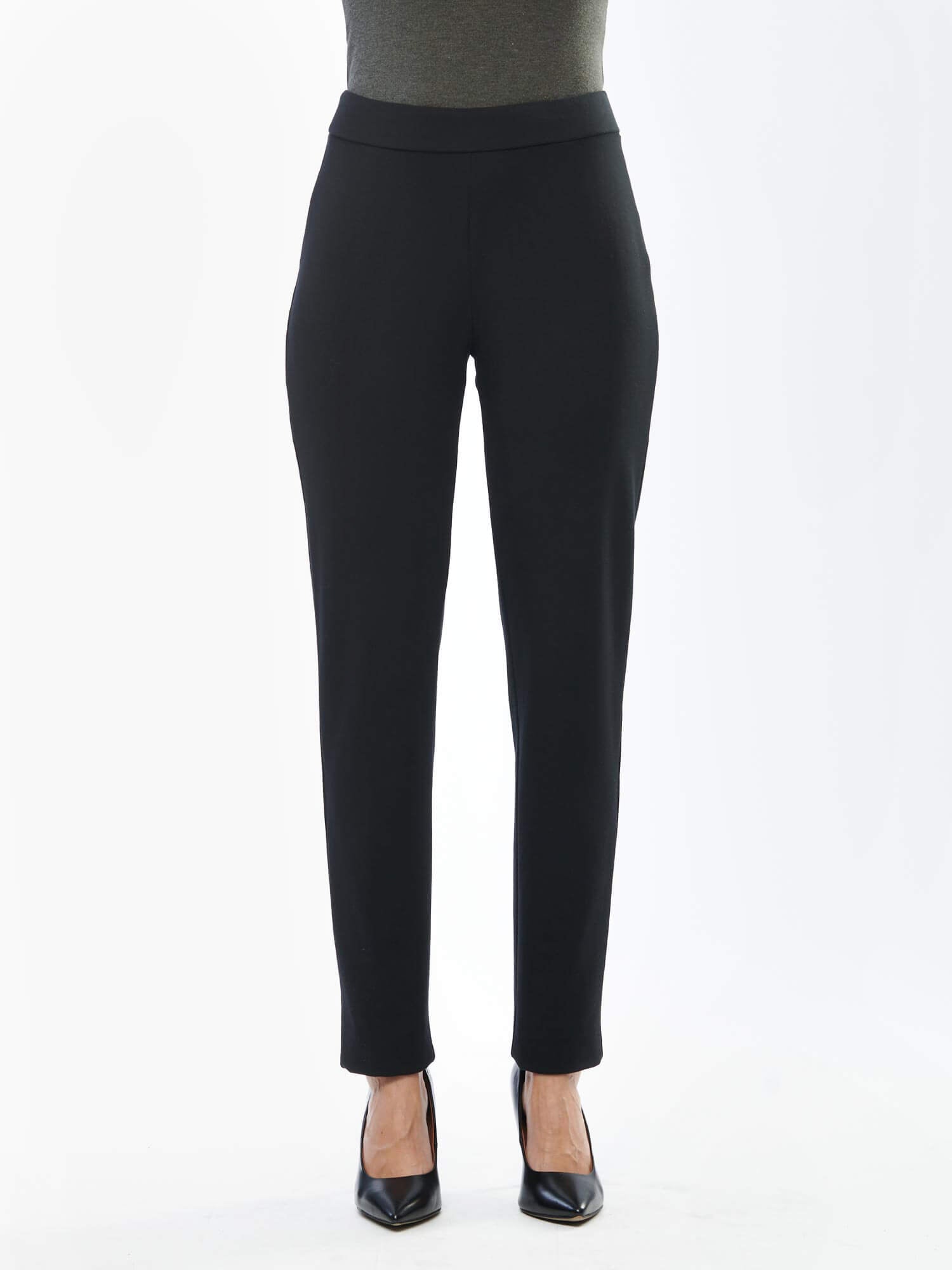 Avery pull-on pant | Sustainable women's fashion made in Canada | Miik